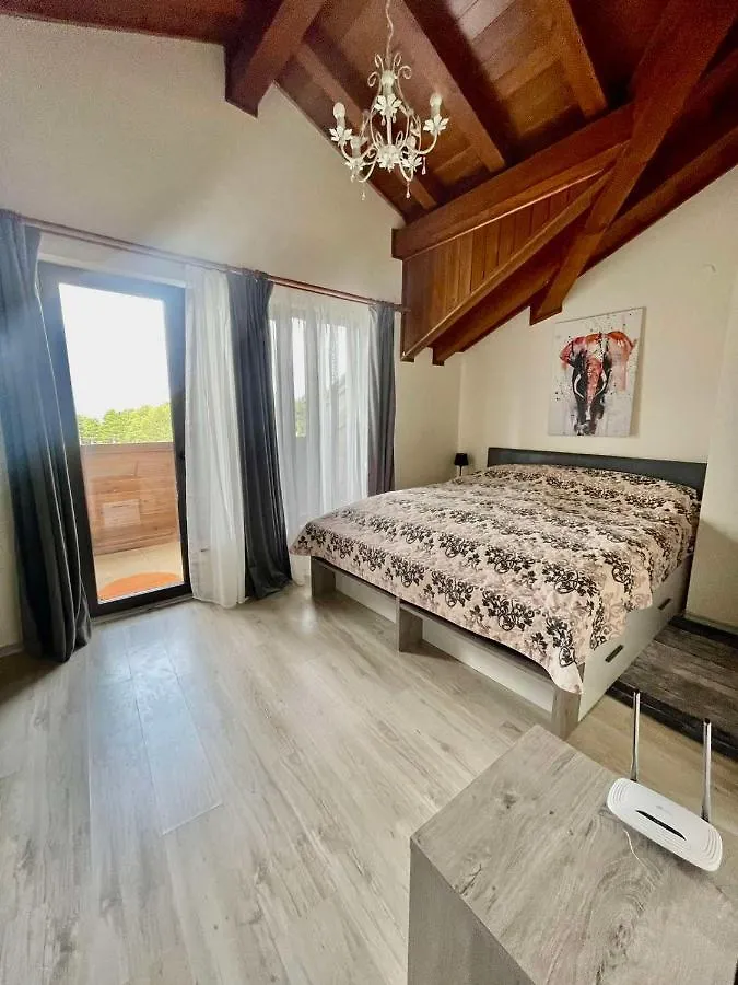 Dom wakacyjny Pirin Golf Lake House Bansko Bułgaria