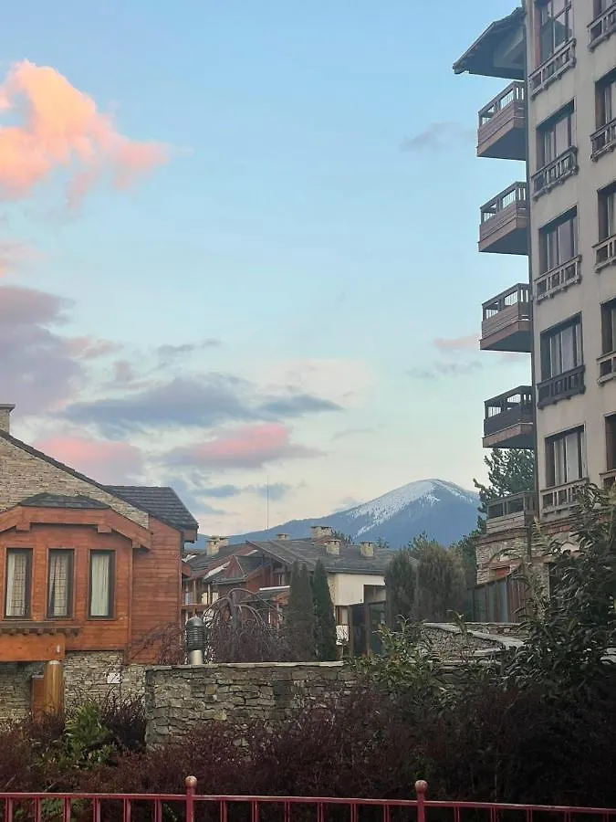 Dom wakacyjny Pirin Golf Lake House Bansko